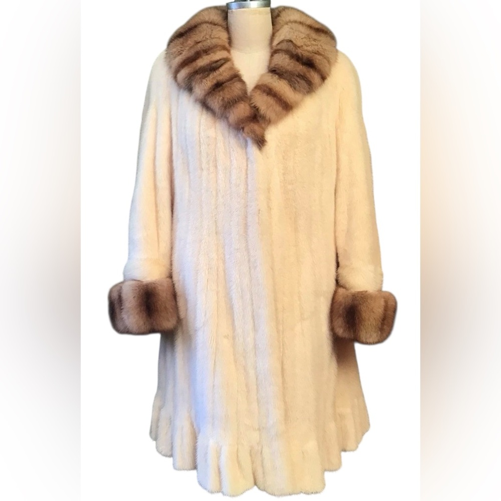 Elegant Cream white mink Fur Coat with Brown sable trim